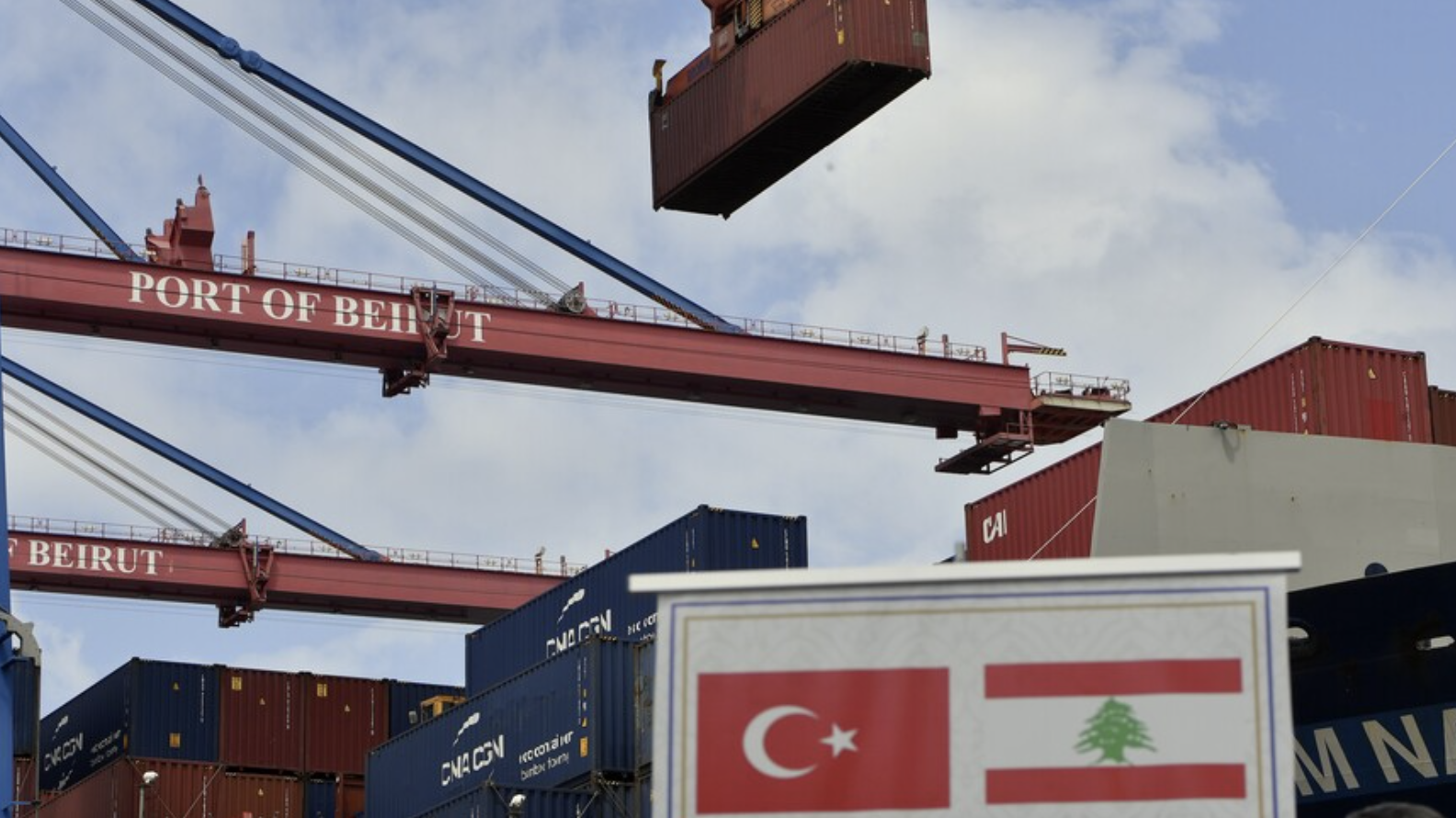 360 Ton Bantuan Turki Tiba di Lebanon, Harapan di Tengah Derita Sejuta Pengungsi